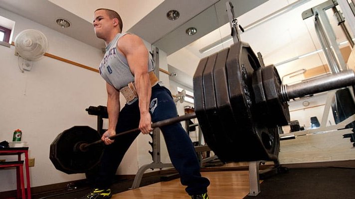 grand-rapids-personal-trainers-deadlift.jpg